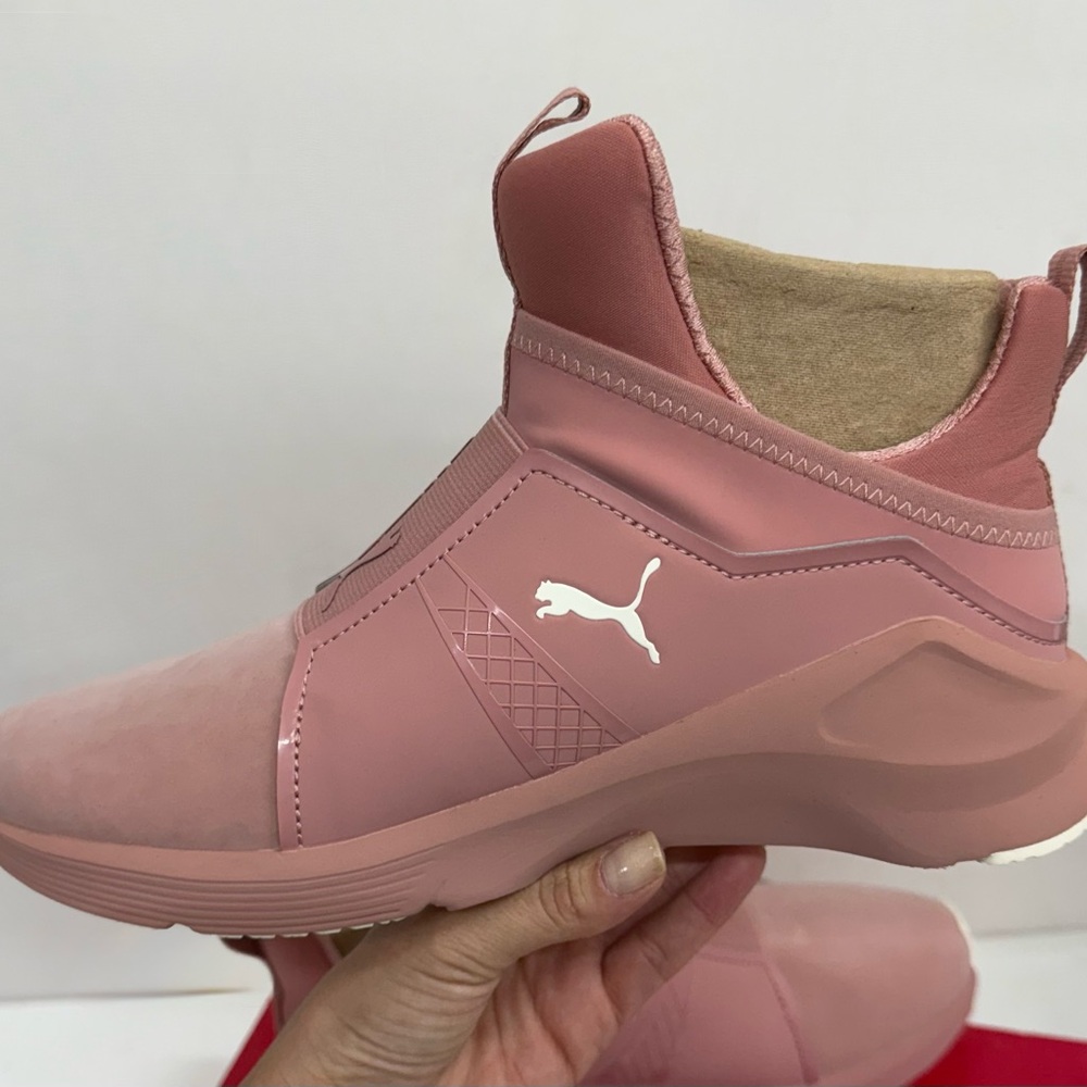 NWT Puma Women's Blush Pink Slip-On Sneakers - Size 7.5 - Picture 8 of 10